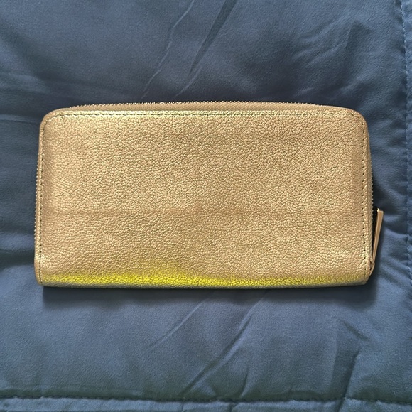Auth Vuitton Suhali Zippy Zip Around Clutch Wallet in Silver! - Picture 3 of 7